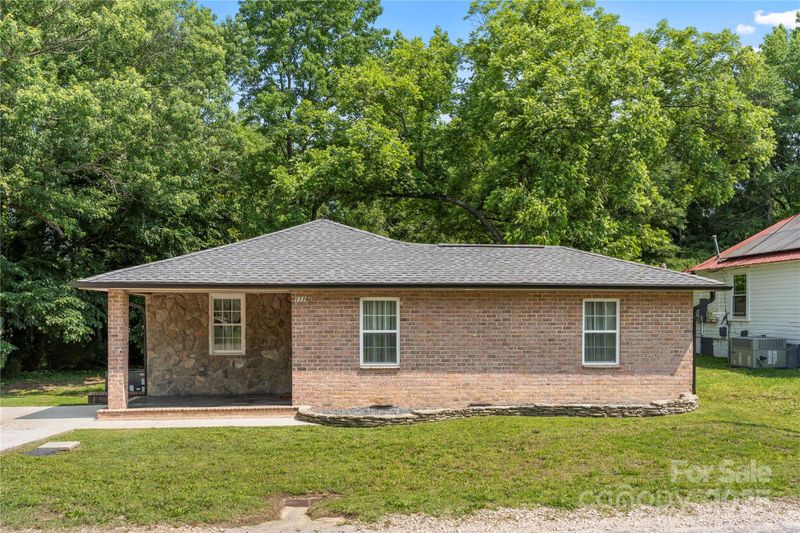 1116 S Juniper St, Kannapolis, NC 28081