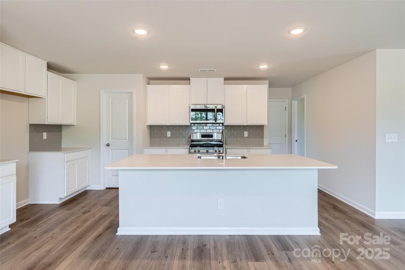 157 Astor St, Troutman, NC 28166
