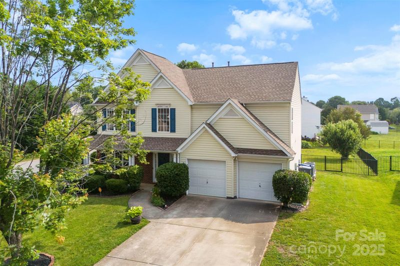 4612 Maple Crest Pl, Harrisburg, NC 28075
