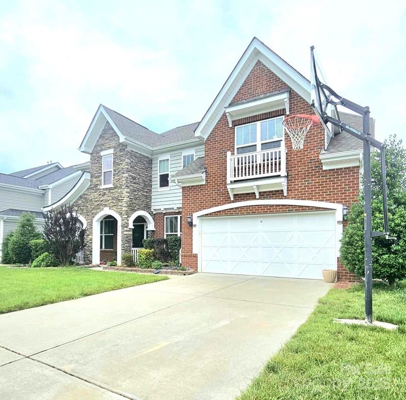 2634 Treeline Dr, Concord, NC 28027