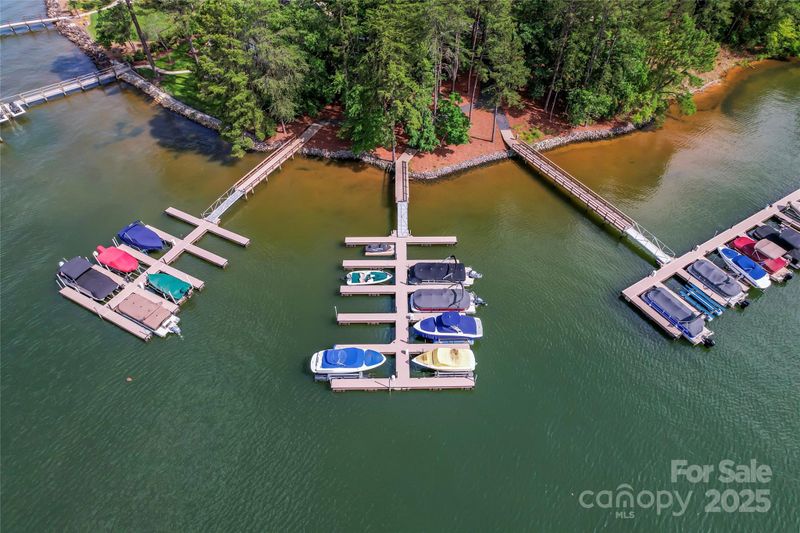 2541 Penngate Dr, Sherrills Ford, NC 28673
