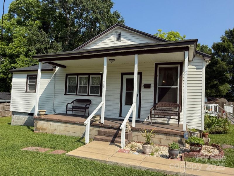 714 E Dunlap St, Lancaster, SC 29720