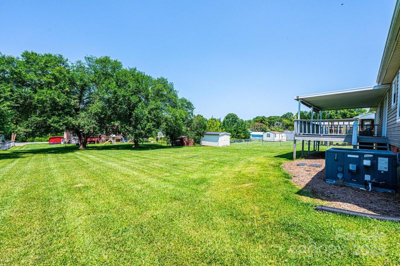 2031 36th St NE, Hickory, NC 28601