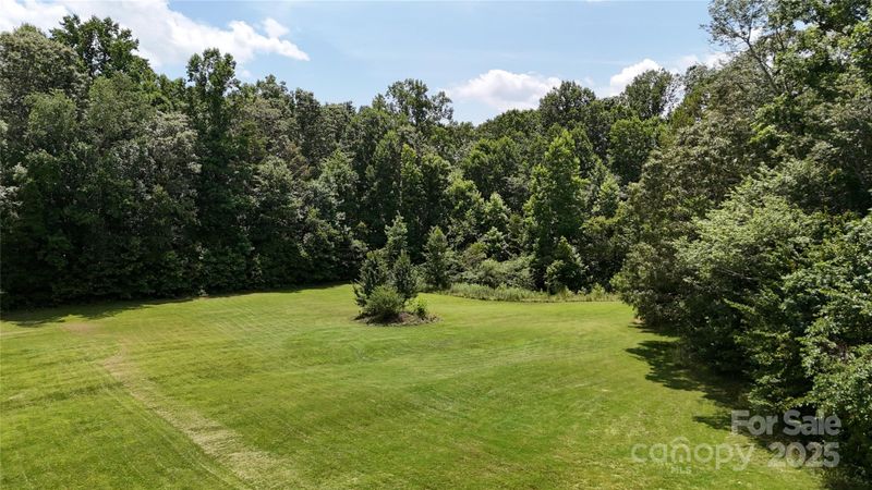 139 Cricket Creek Dr, Cherryville, NC 28021