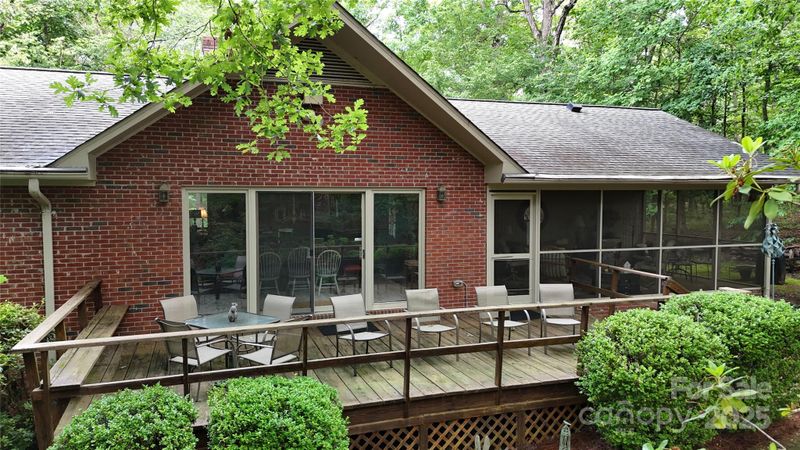 139 Cricket Creek Dr, Cherryville, NC 28021