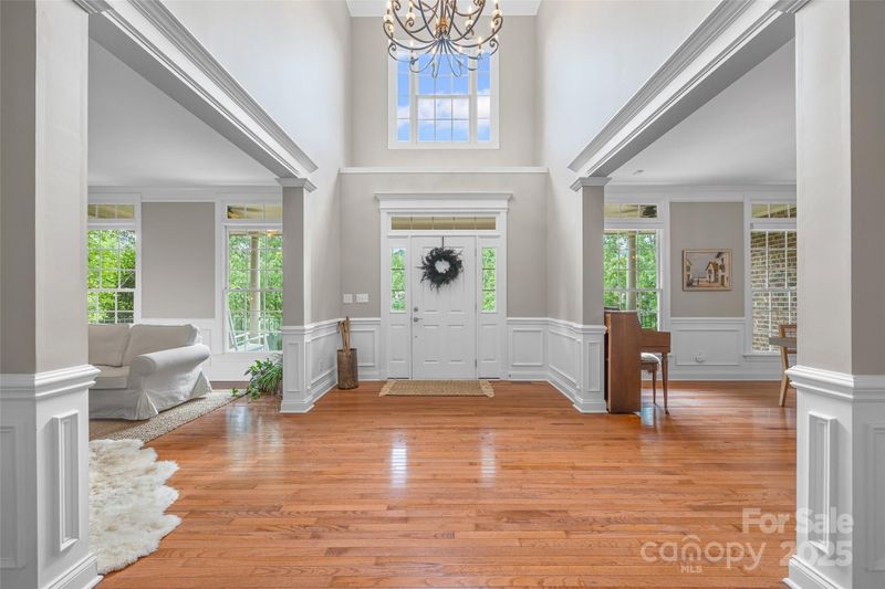 927 Cove Point Ln, Tega Cay, SC 29708
