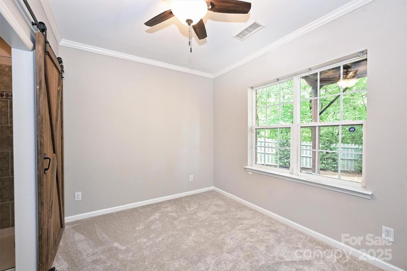 3014 Castleberry Ct, Charlotte, NC 28209