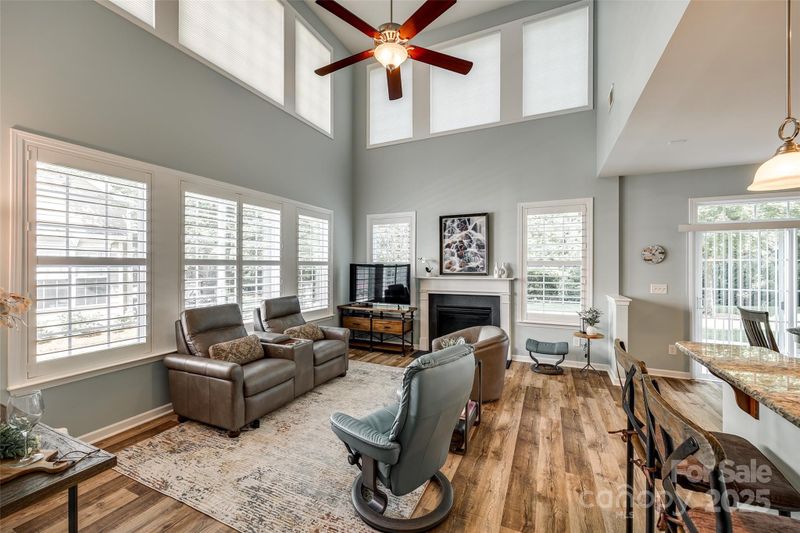 714 Deerbrook Ln, Tega Cay, SC 29708