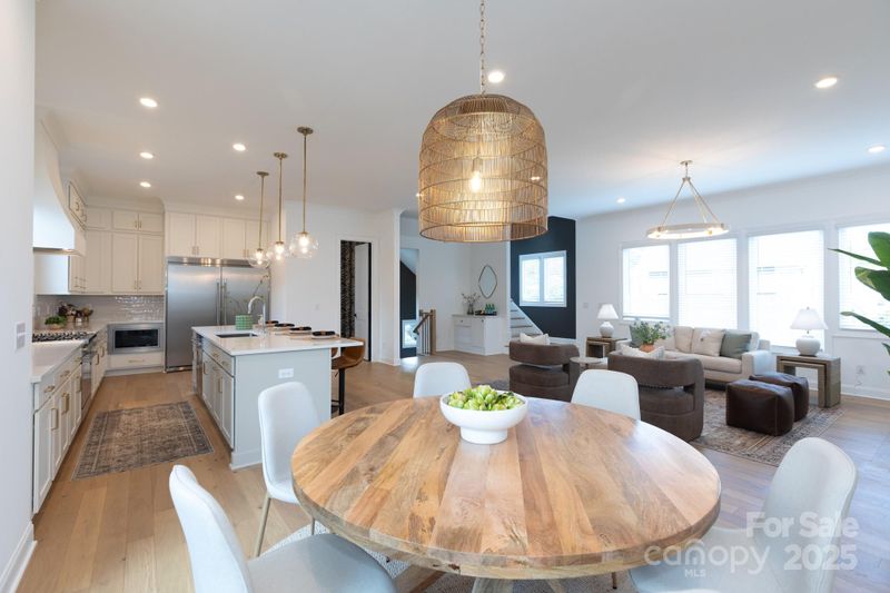 4203 Walker Rd, Charlotte, NC 28211