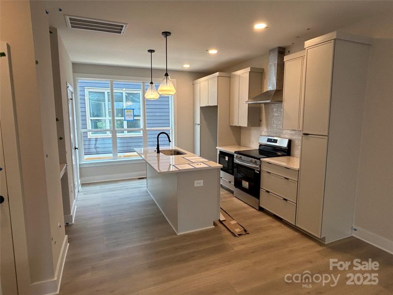 419 Devender Ln NE #3, Charlotte, NC 28217