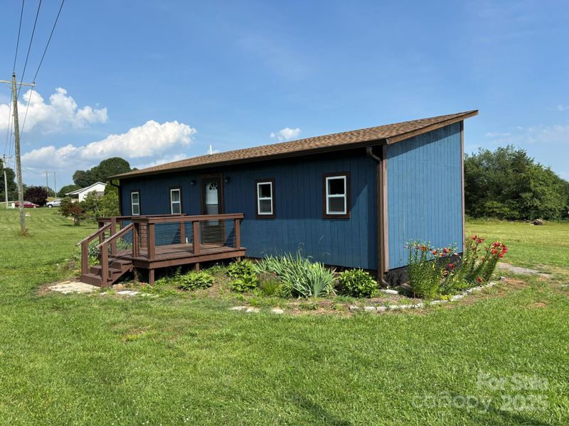 490 County Line Rd, Stony Point, NC 28678