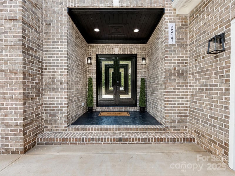 5217 Waterfall Ct, Gastonia, NC 28056