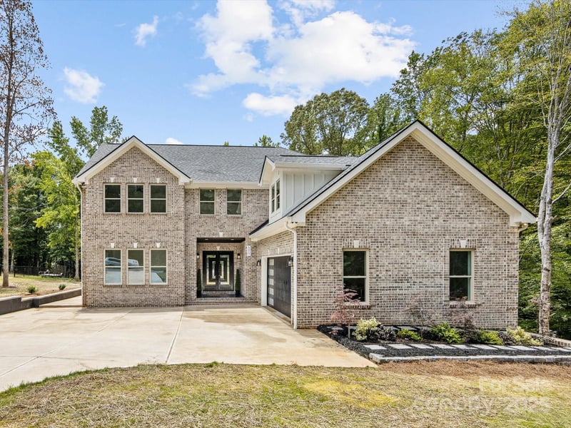 5217 Waterfall Ct, Gastonia, NC 28056