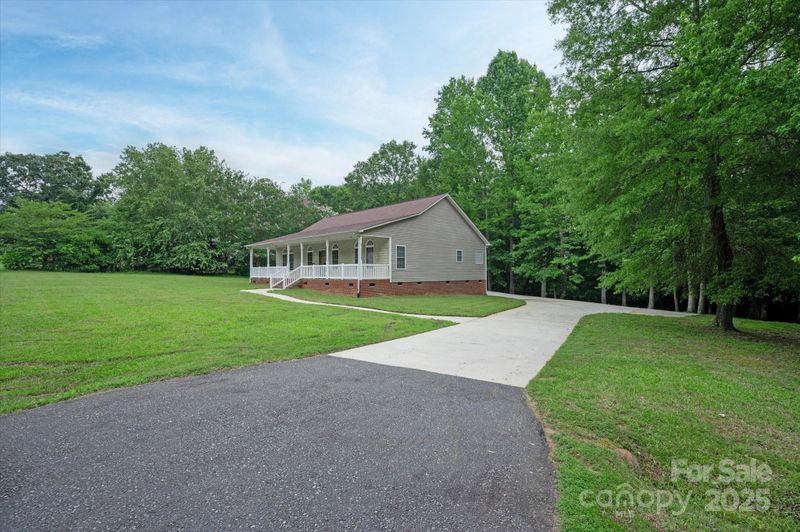441 Vermilion Dr, York, SC 29745