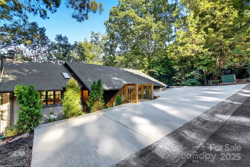 10043 Tepa Pl, Tega Cay, SC 29708