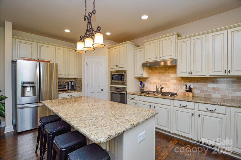 274 Cove Creek Loop, Mooresville, NC 28117