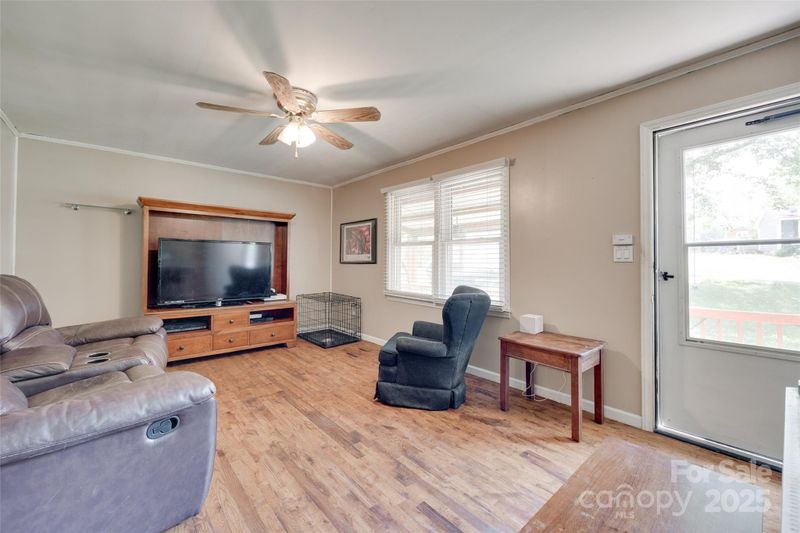 426 Valley St, Stanley, NC 28164