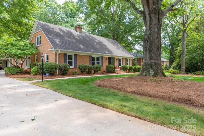 629 Wingrave Dr, Charlotte, NC 28270