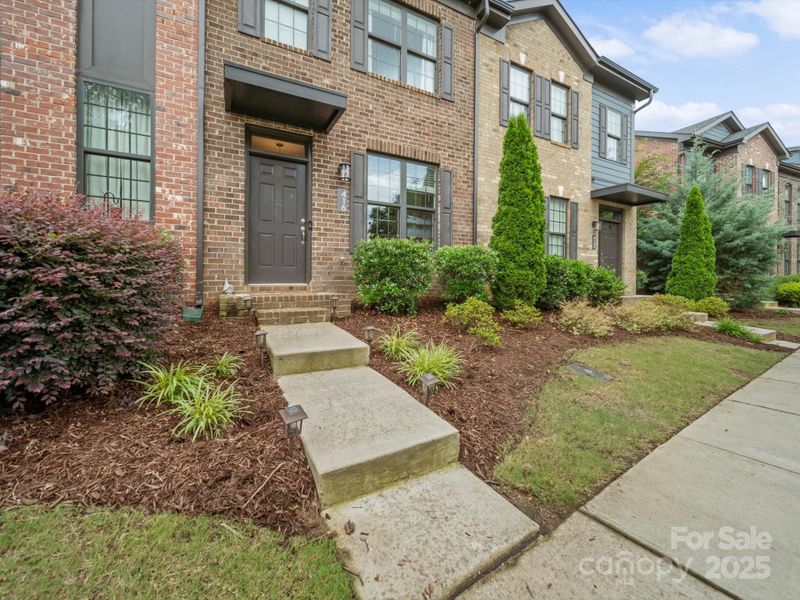 416 Linestowe Dr, Belmont, NC 28012