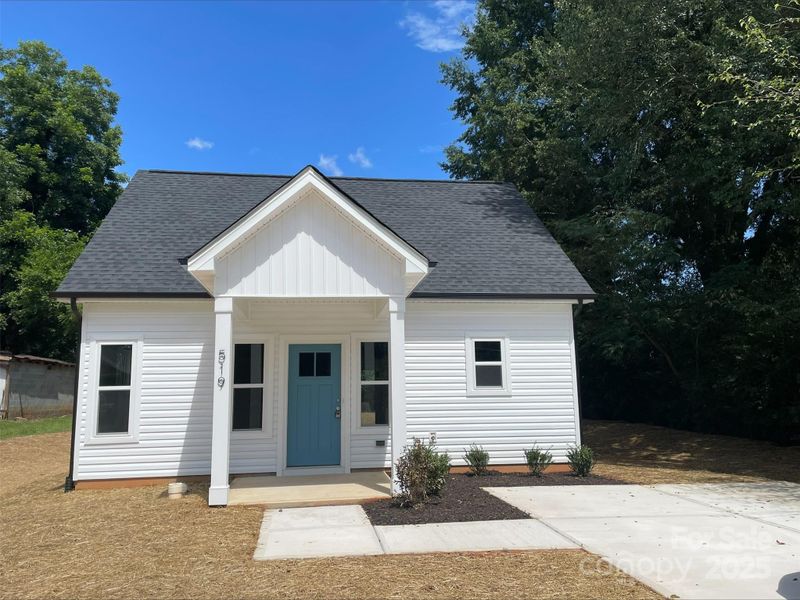 519 19th St SW, Hickory, NC 28602