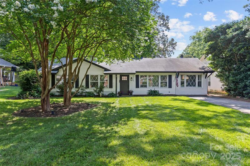 5329 Valley Forge Rd, Charlotte, NC 28210