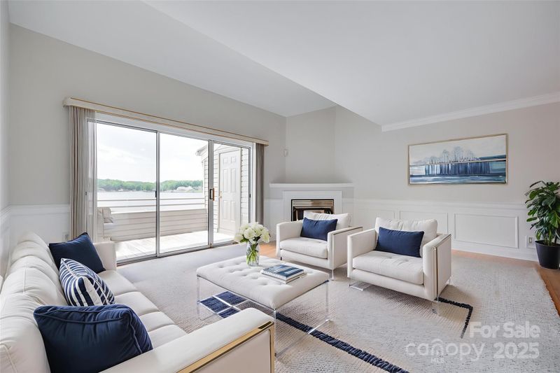 14053 Queens Harbor Rd, Charlotte, NC 28278