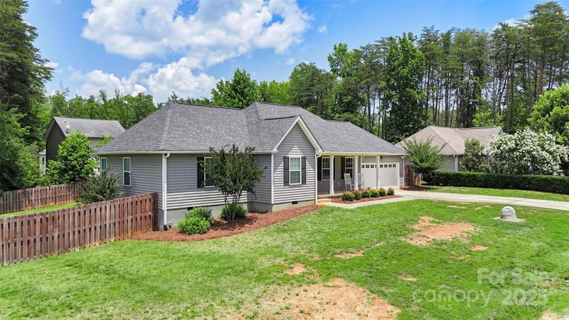 7627 Sarah Dr, Denver, NC 28037
