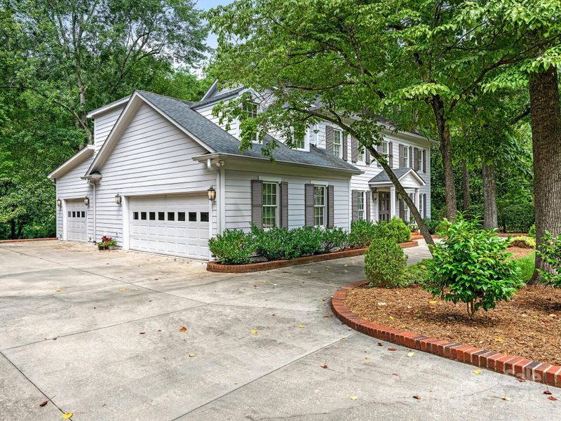 2141 Halford Pl, Charlotte, NC 28211