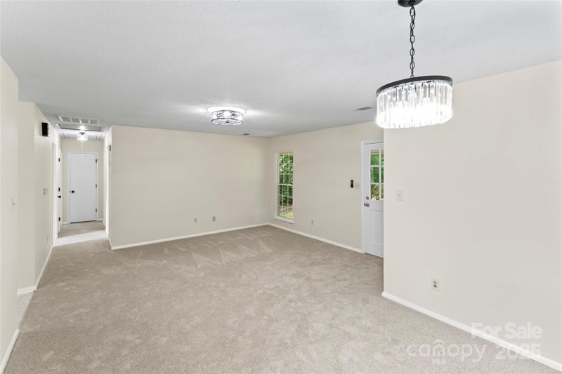 10016 Heathergate Ln, Mint Hill, NC 28227