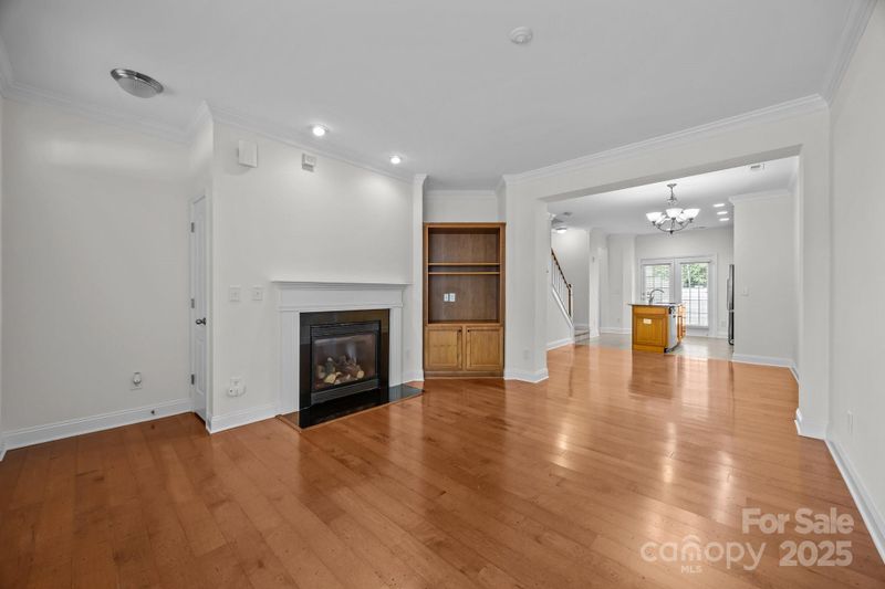 435 Hurston Cir, Charlotte, NC 28208