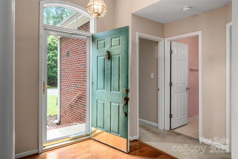 8002 Kingston Dr, Waxhaw, NC 28173