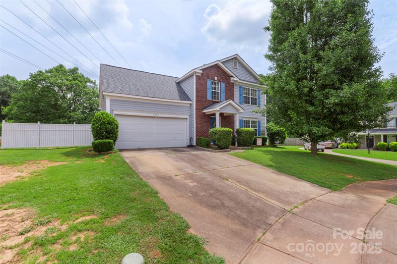8904 Gerald Dr, Charlotte, NC 28217