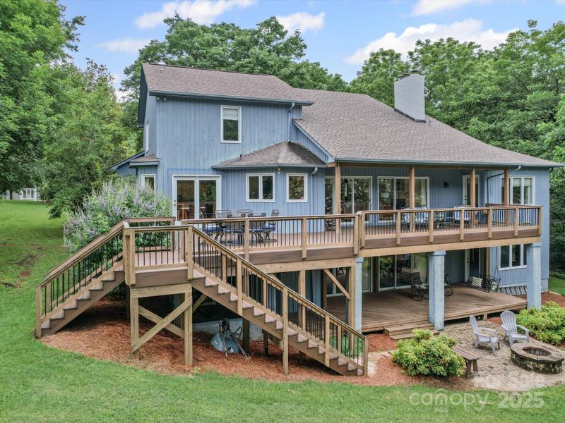 106 Boyter Ct, Cramerton, NC 28032