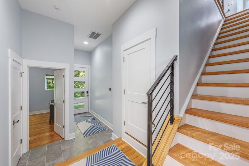 327 S Turner Ave, Charlotte, NC 28208