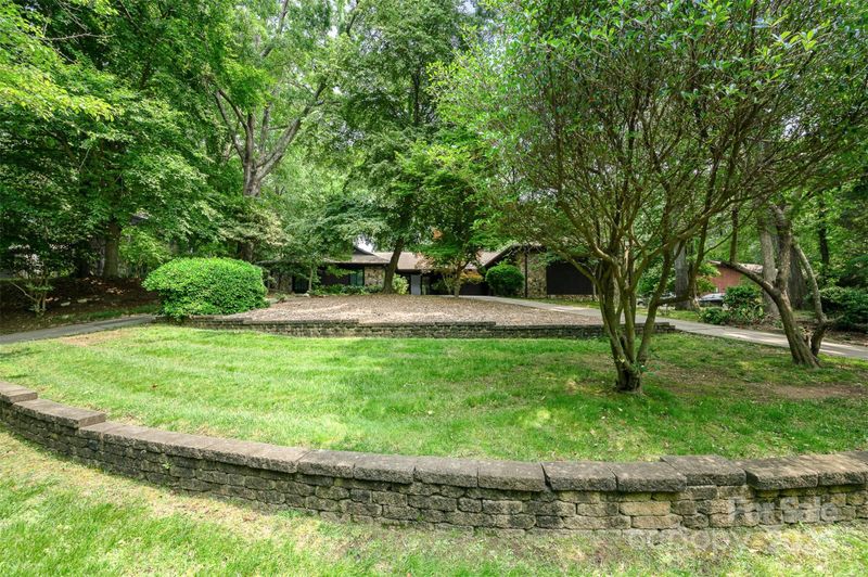 3041 Shallowood Ln, Charlotte, NC 28277