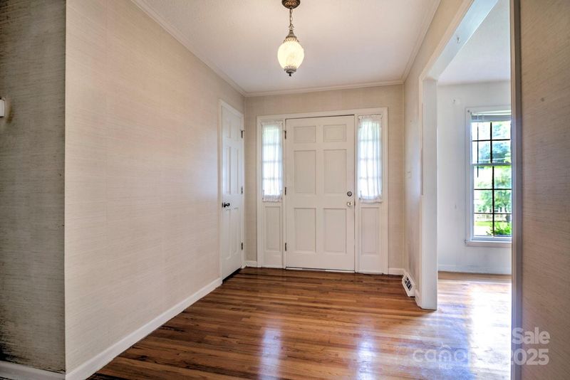 1658 Buckingham Ave, Gastonia, NC 28054