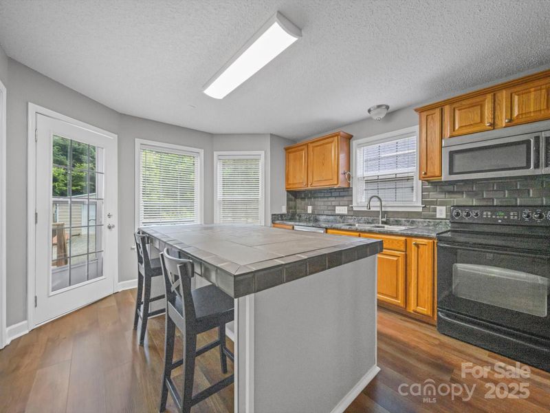 1015 Rhode Island Ave, Kannapolis, NC 28083