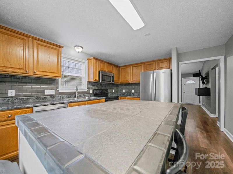 1015 Rhode Island Ave, Kannapolis, NC 28083