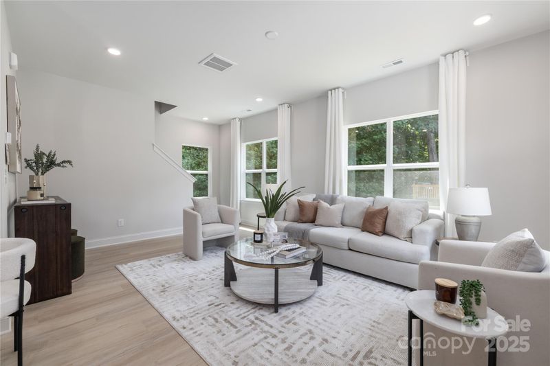3610 Maggie Laney Dr, Charlotte, NC 28216