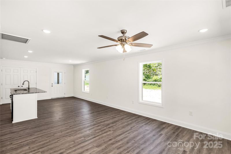 812 Generation Ln, Clover, SC 29710