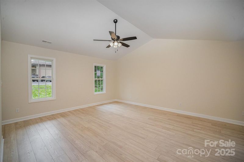 903 Brookdale St, Kannapolis, NC 28083