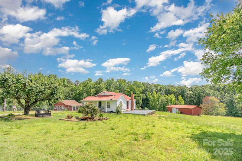 439 Neisler Rd, Concord, NC 28025