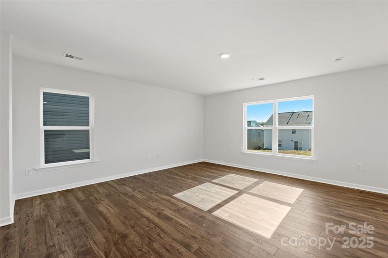 1450 Mammoth Rd, Hickory, NC 28602