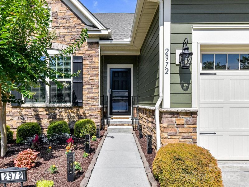 2972 Arches Bluff Cir, Lancaster, SC 29720