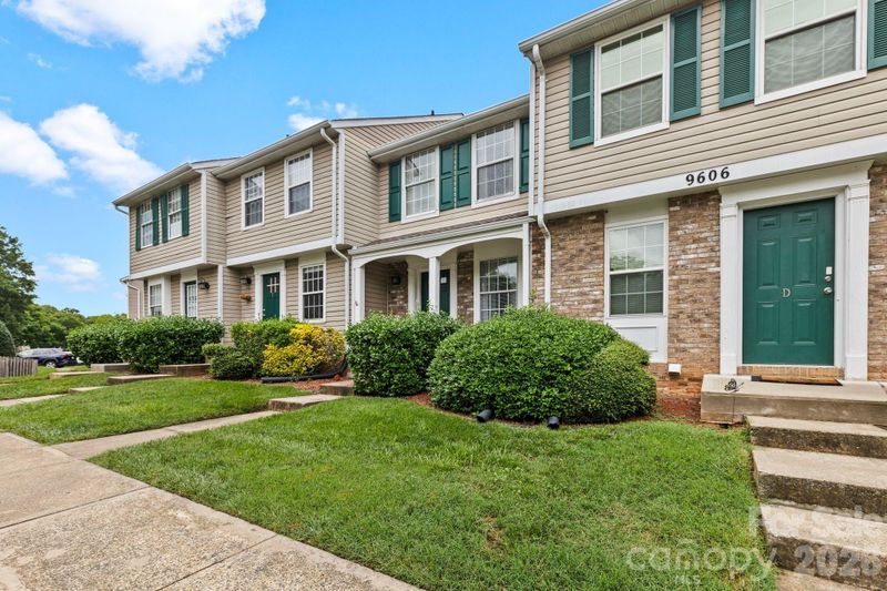9606 Vinca Cir #E, Charlotte, NC 28213
