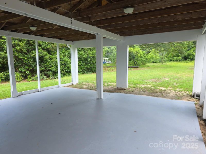 6820 Butterfly Ln, Kershaw, SC 29067
