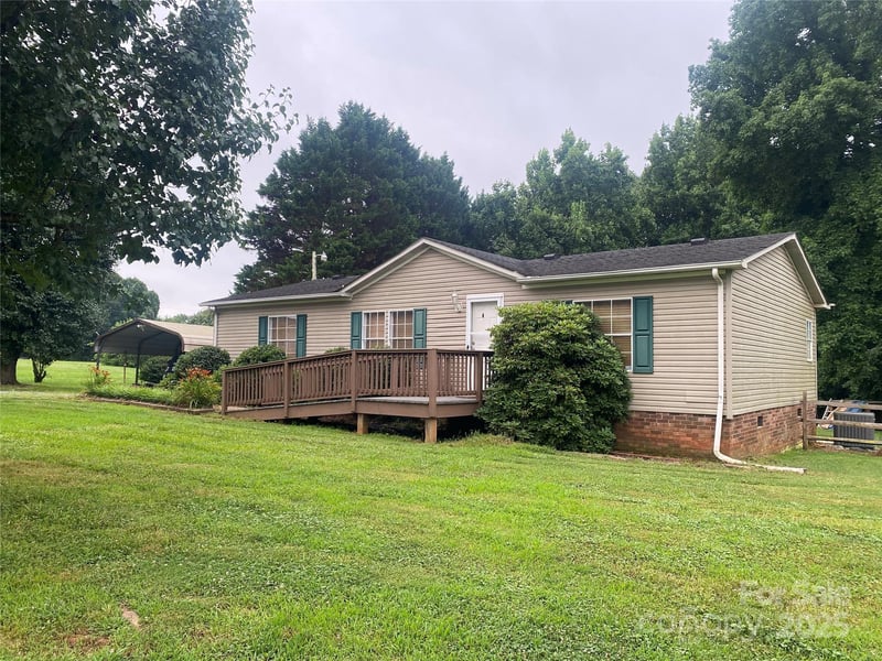117 Haystack Ln, Olin, NC 28660