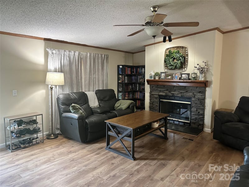 117 Haystack Ln, Olin, NC 28660