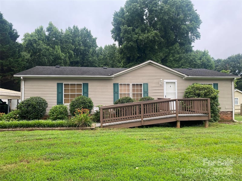 117 Haystack Ln, Olin, NC 28660