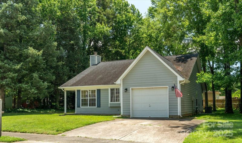 5019 Poplar Glen Dr, Matthews, NC 28104